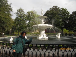 Marianna enjoys Forsyth Fountain from Savannah's Forsyth Park.